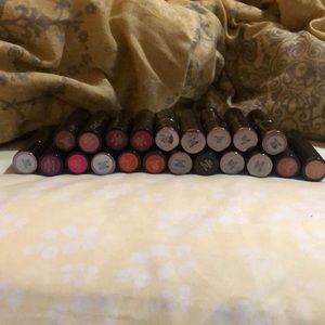Urban decay lipsticks lot of 21